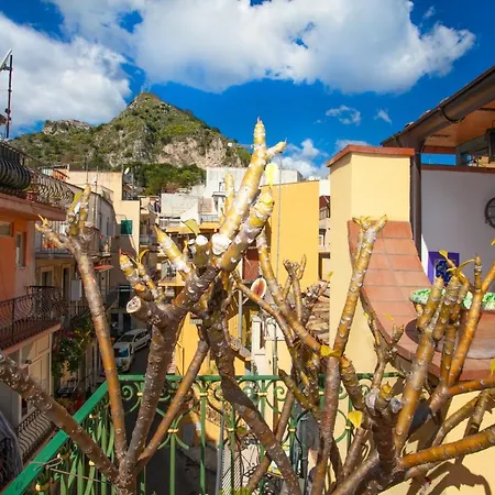 Mikittos Apartment Taormina