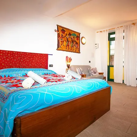 Mikittos Daire Taormina